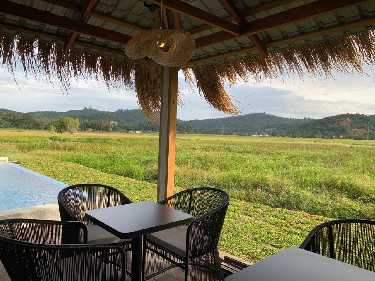 Cloud9 Holiday Cottages Pantai Cenang  Esterno foto